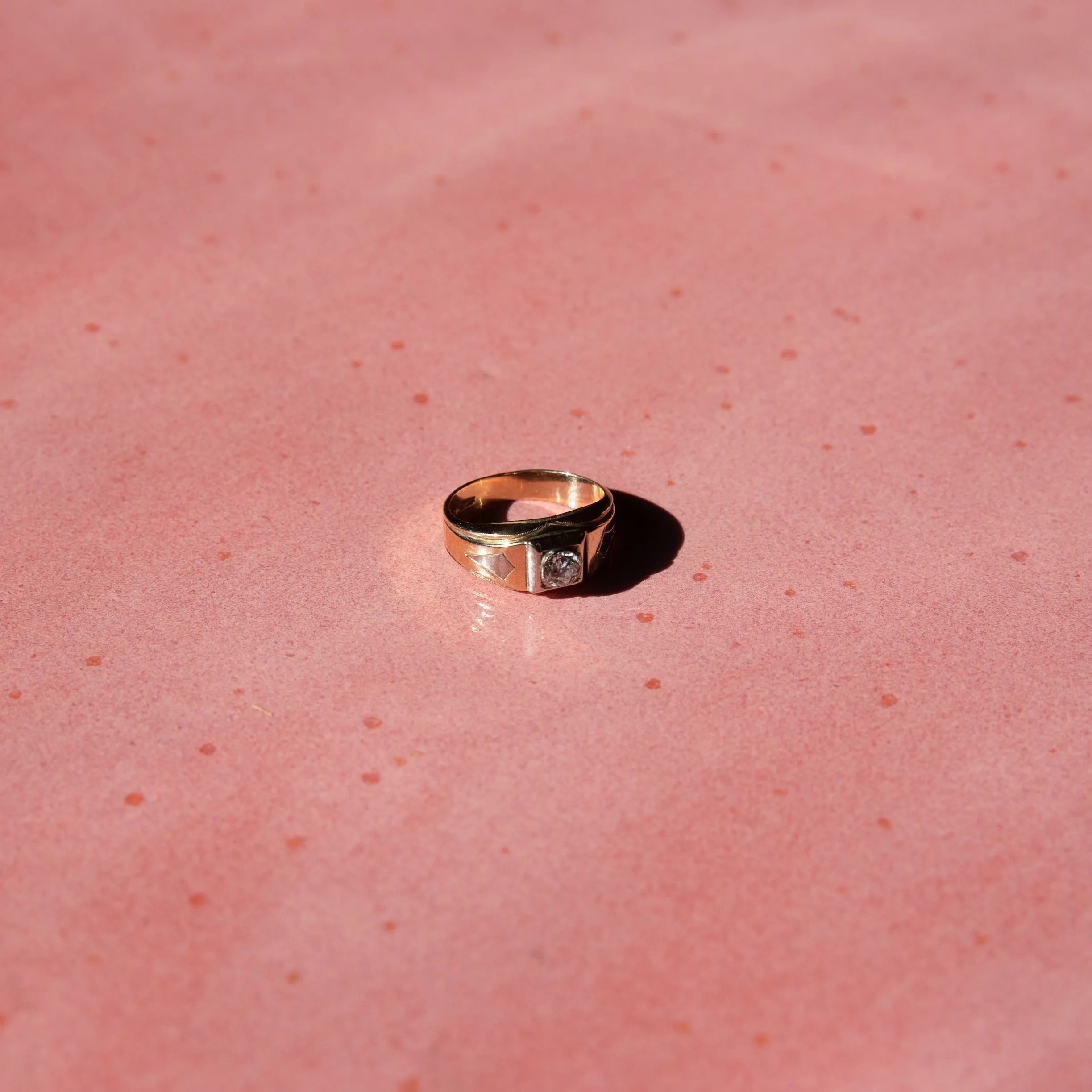10k Yellow Gold Art Deco Shield Ring