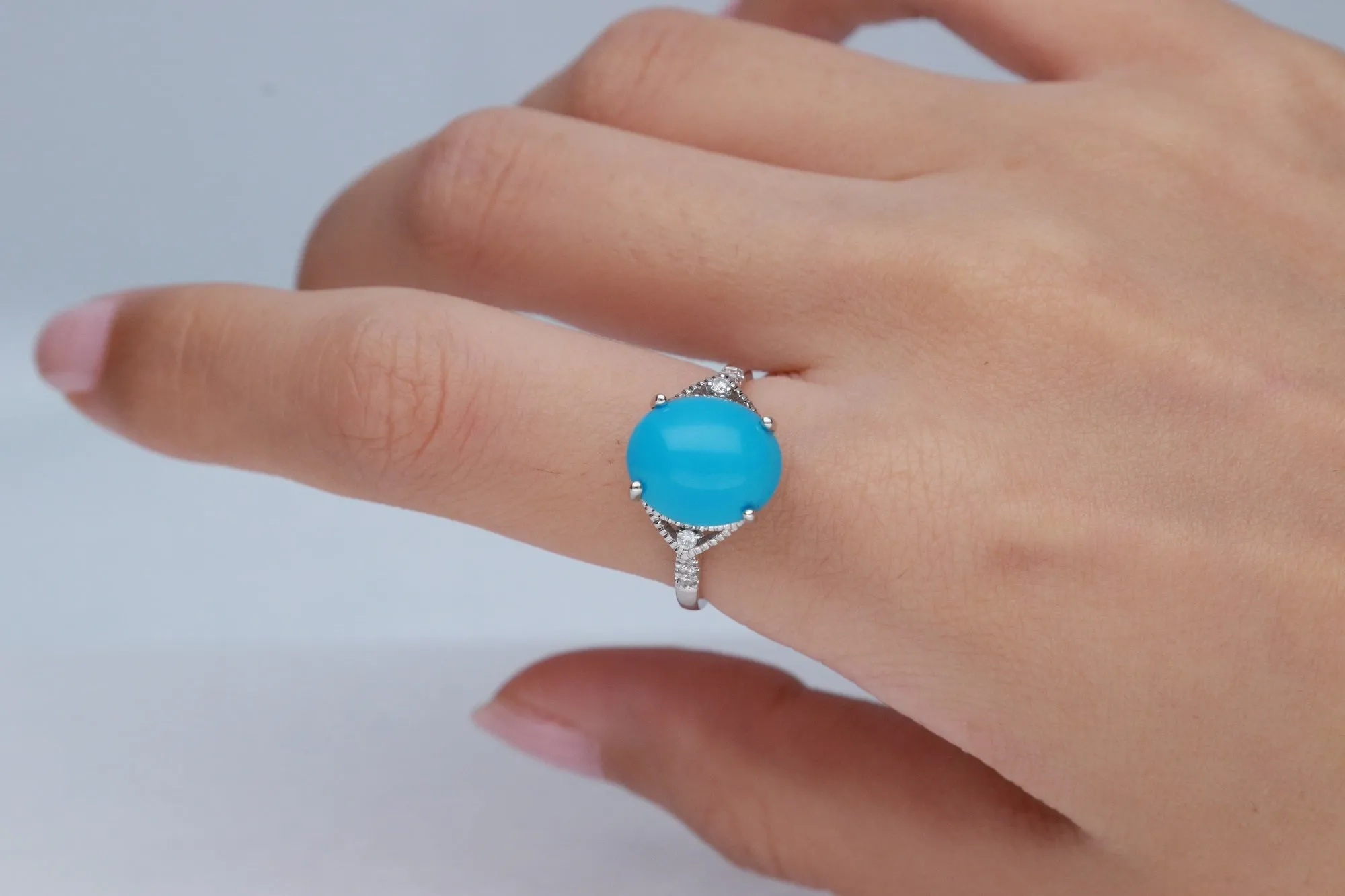 14K White Gold Turquoise Ring