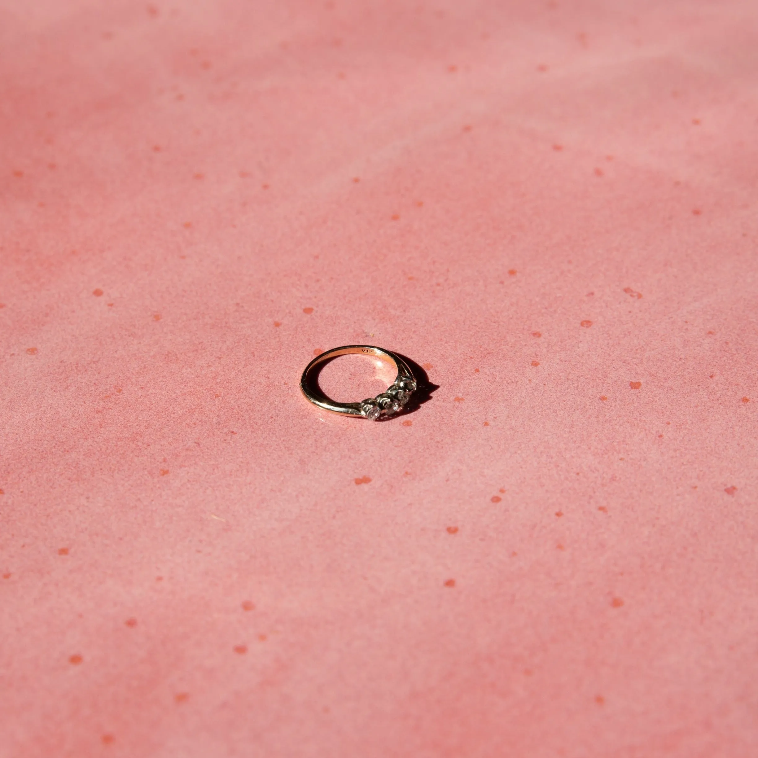 14k Yellow Gold Diamond Band