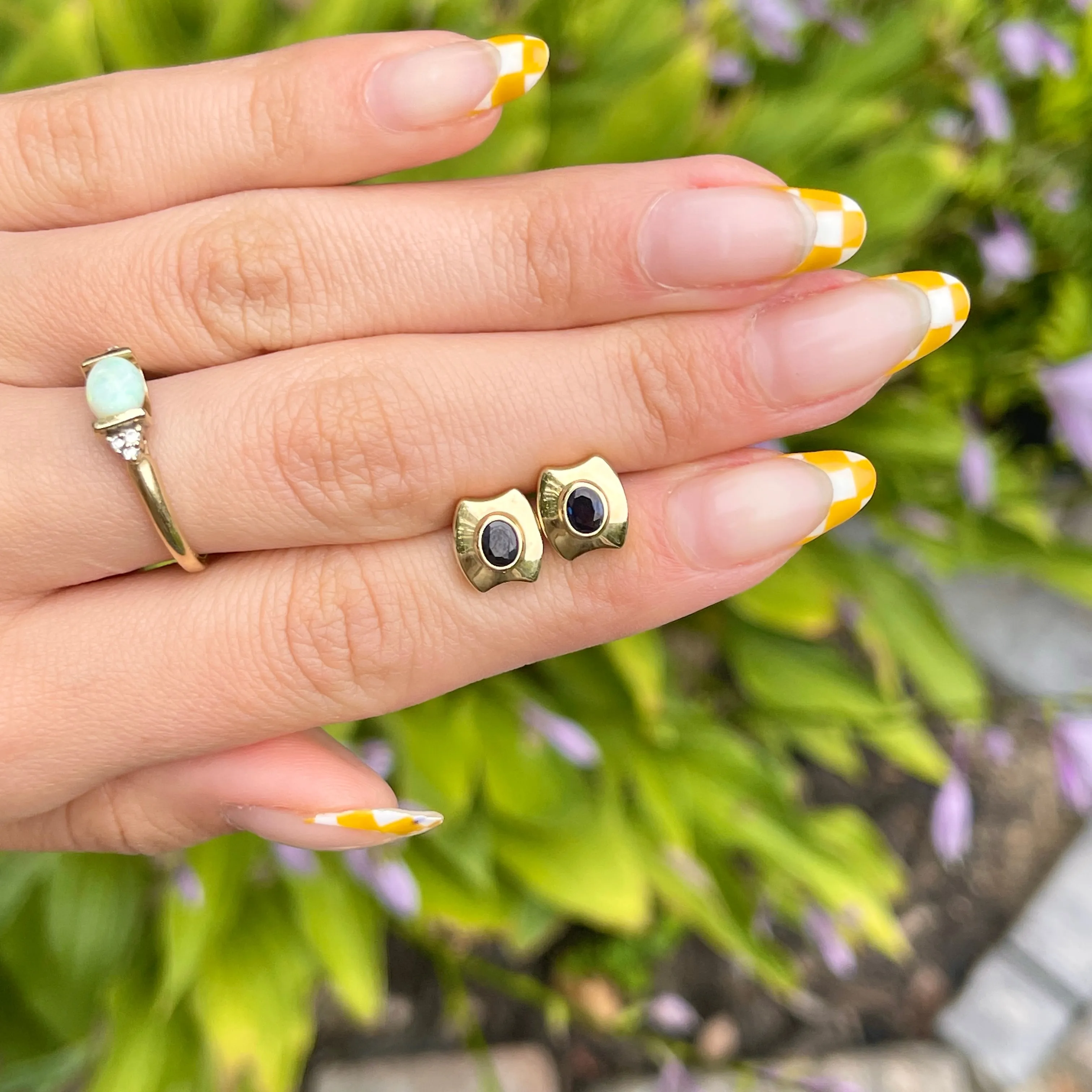 14KT Yellow Gold Bezel Set Blue Sapphire Stud Earrings