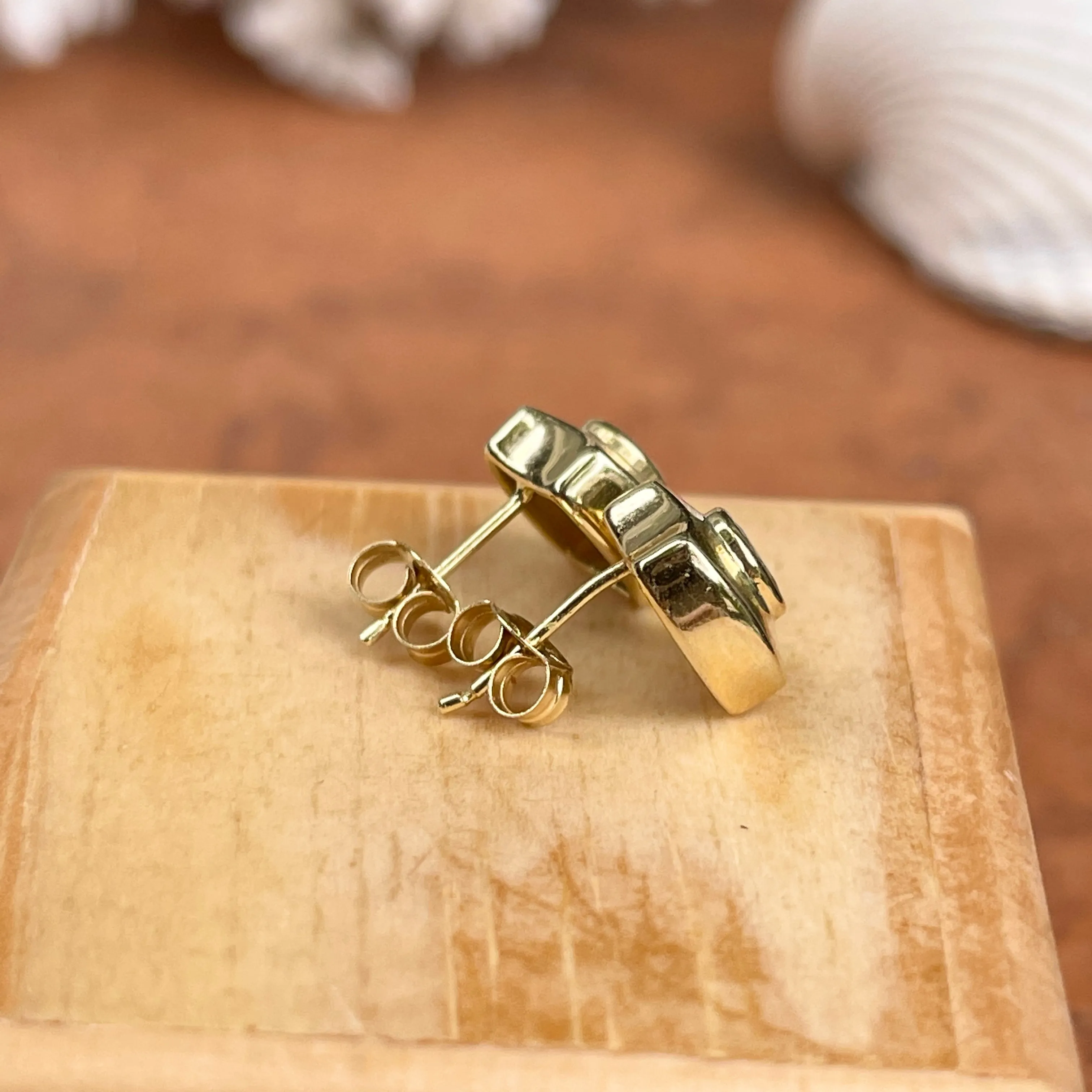 14KT Yellow Gold Bezel Set Blue Sapphire Stud Earrings