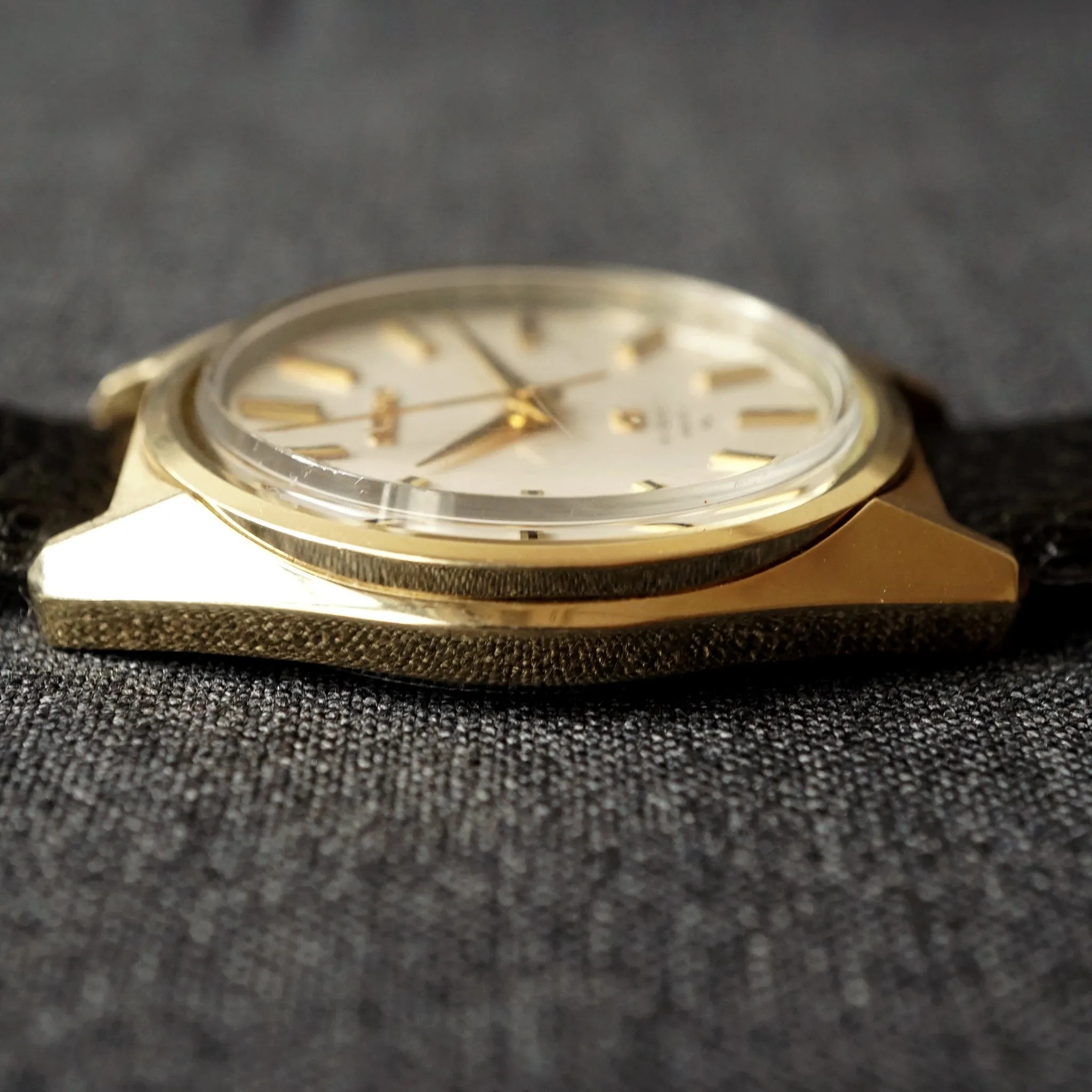 1971 GRAND SEIKO REF.4520-8000 HAND WOUND WATCH CAP GOLD