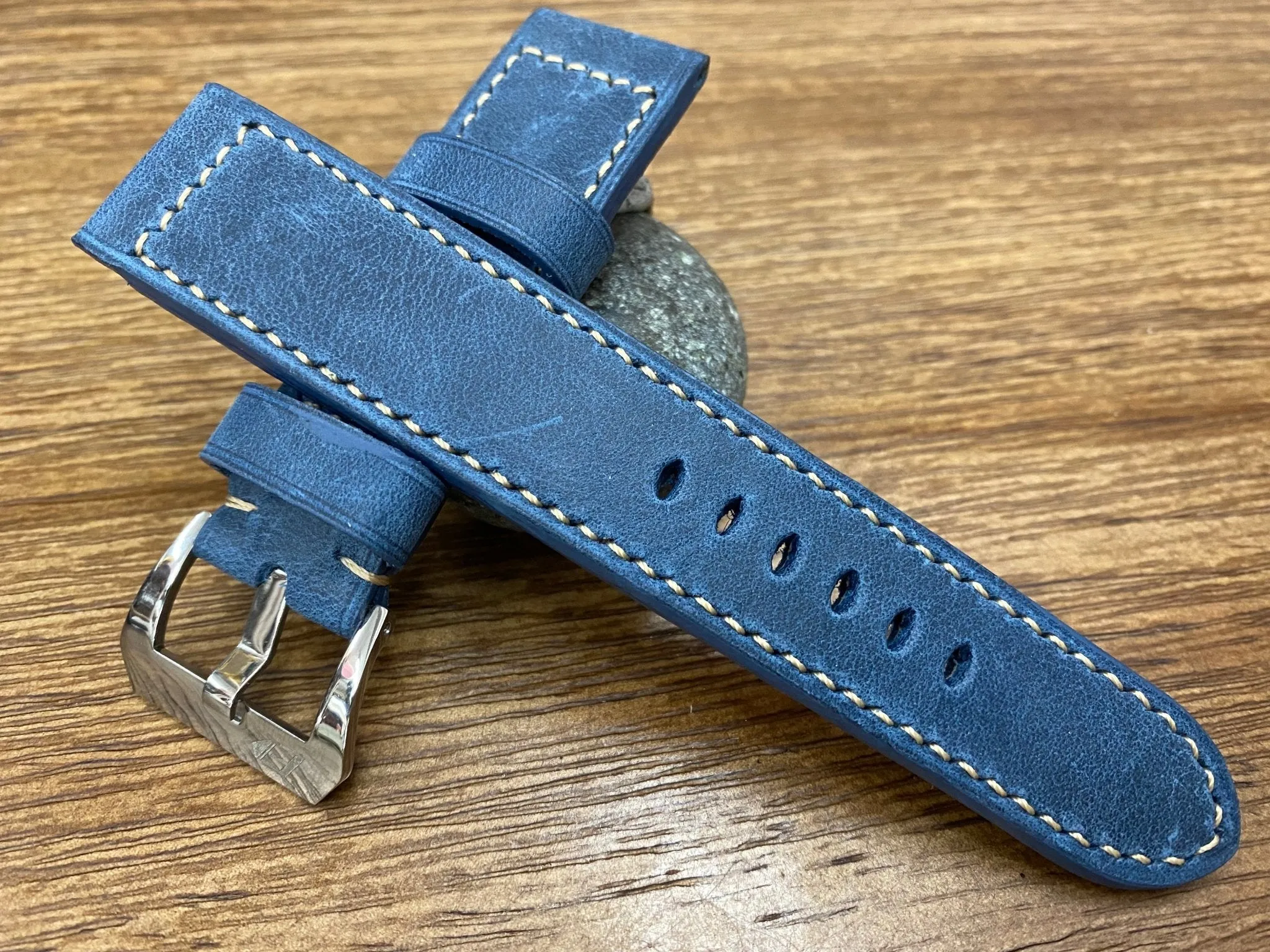 Blue Genuine Leather Watch Strap in 24mm, 26mm, Mens Wrist Watch Band Replacement, Leather Watch Band in Vintage Style, Personalise Gift Ideas for husband
