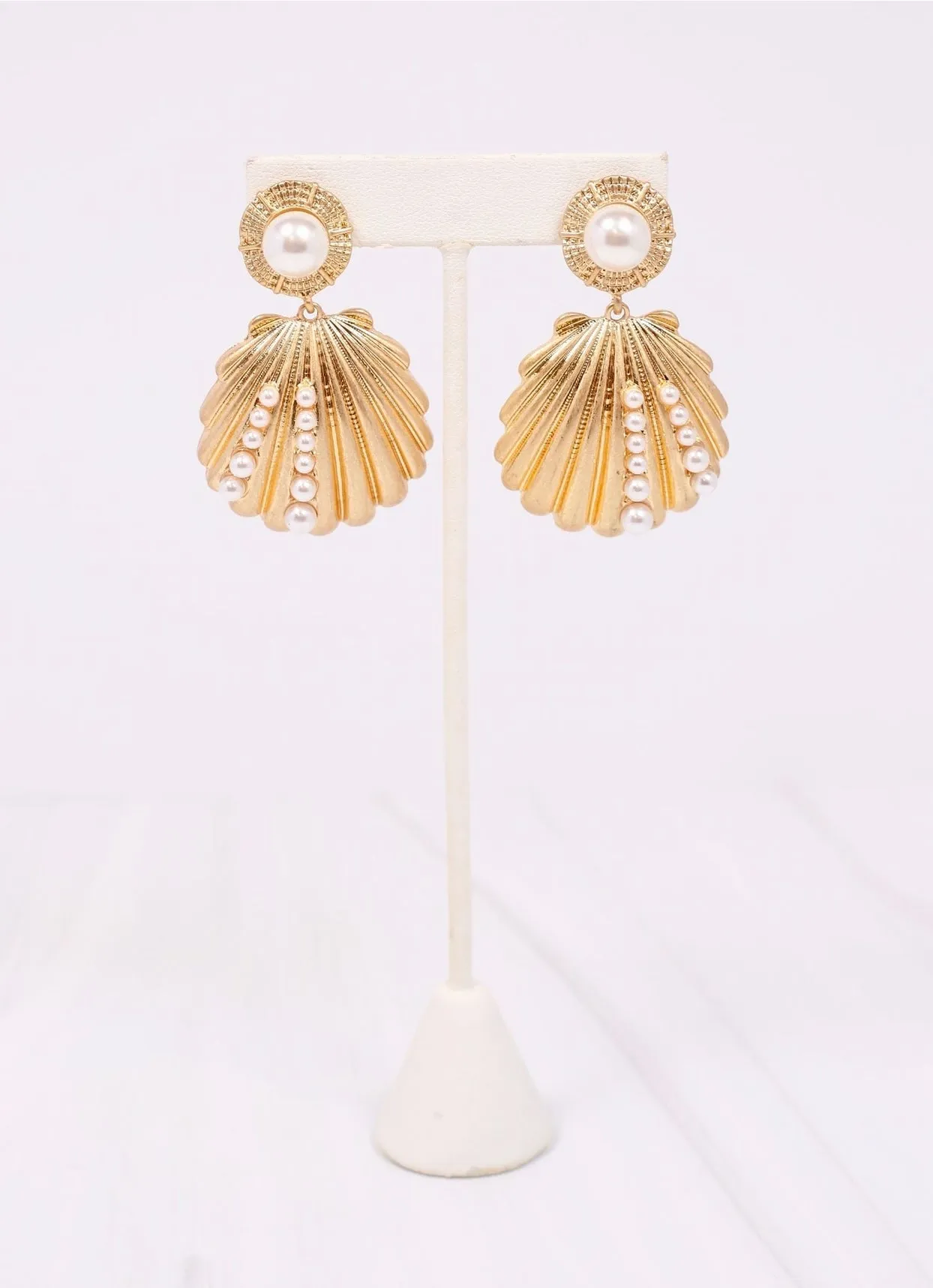 Caroline Hill - Caspian Pearl and Shell Earring Gold