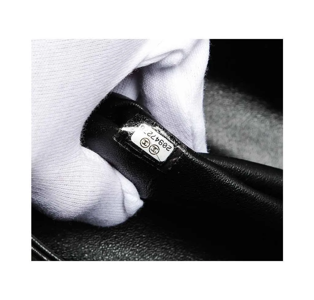 Chanel Black Jumbo Classic Flap Bag