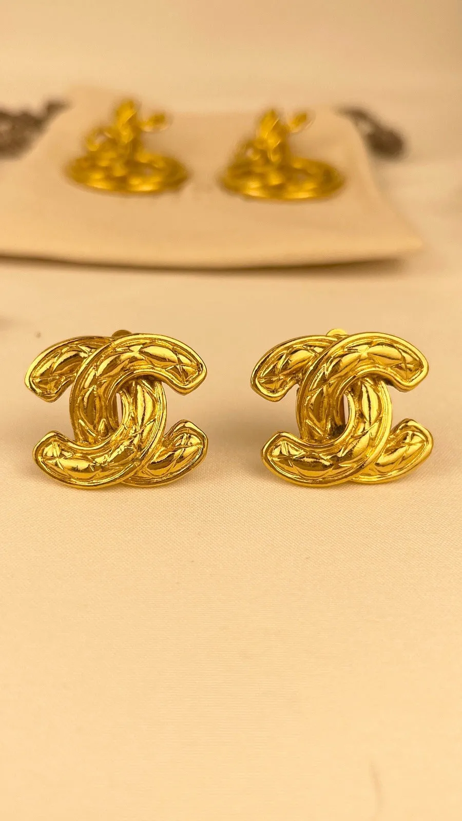 CHANEL CC Earrings Small Gold Tone 96A