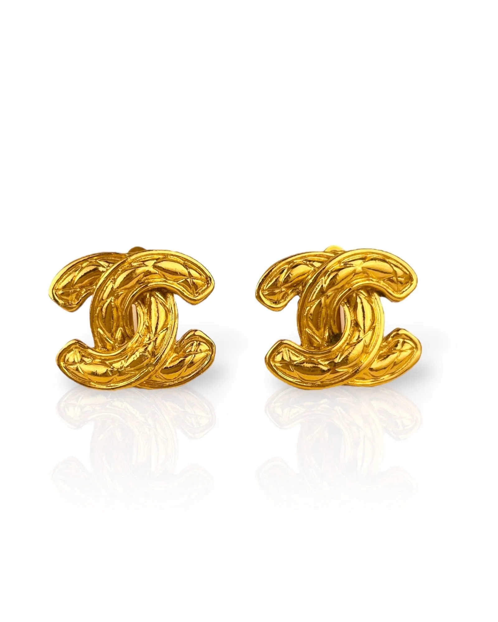 CHANEL CC Earrings Small Gold Tone 96A