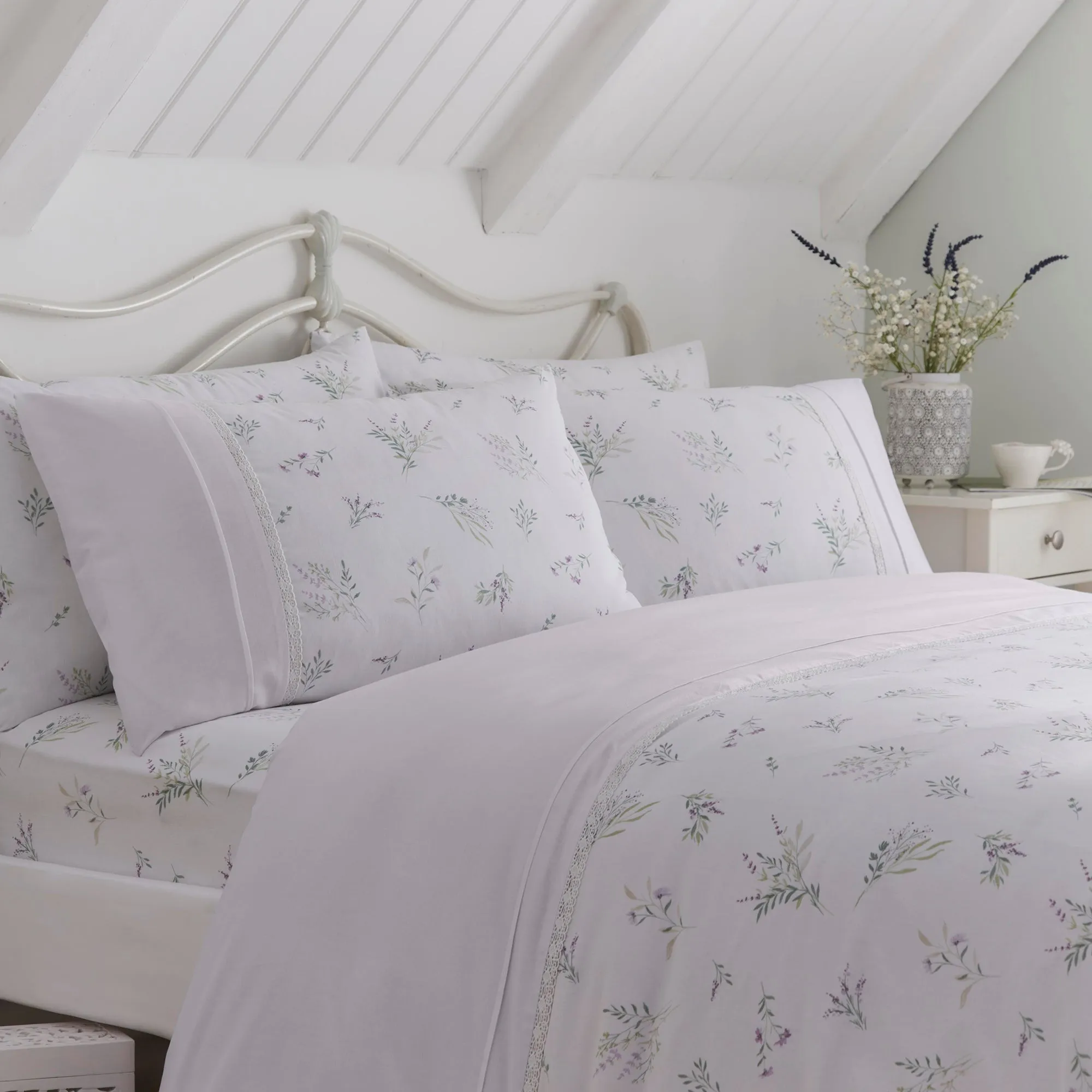 Dreams & Drapes Chloe Duvet Cover Set - Lilac