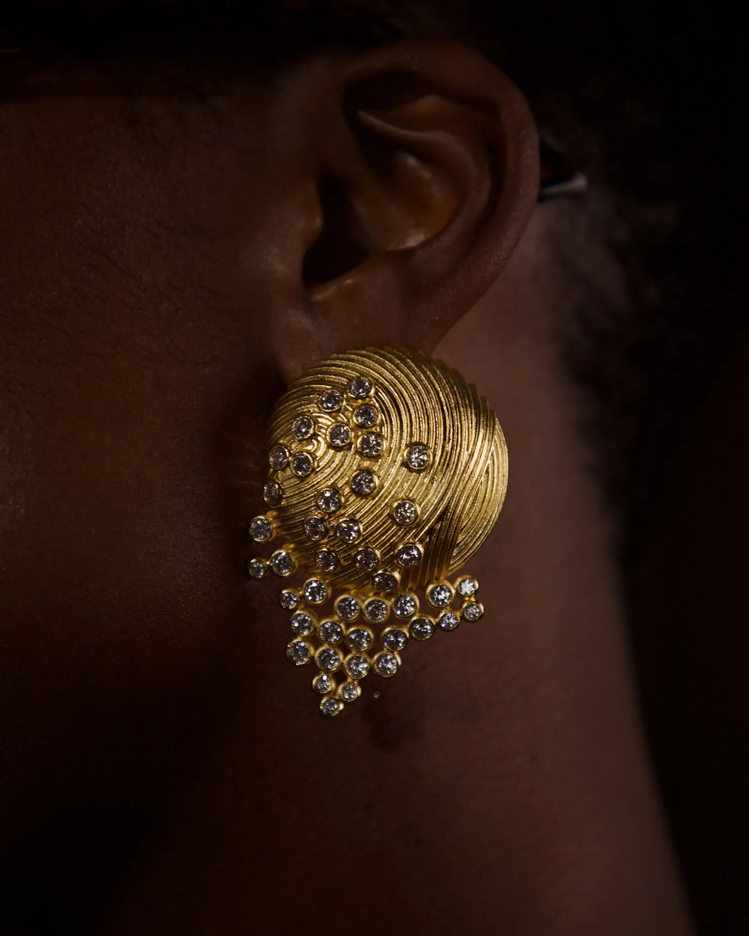 ELSA EARRINGS