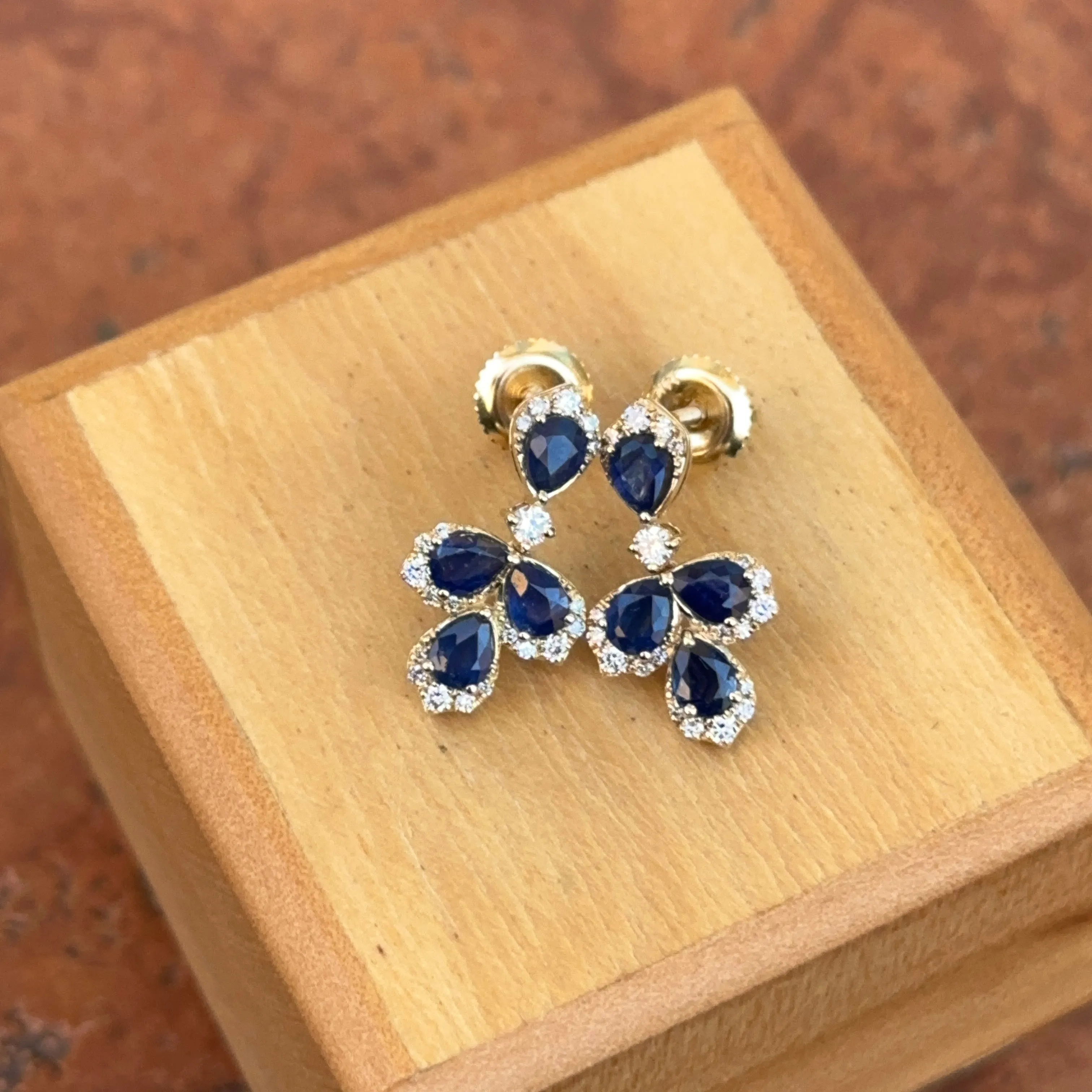 Estate 14KT Yellow Gold Pear Blue Sapphire   Diamond Earrings