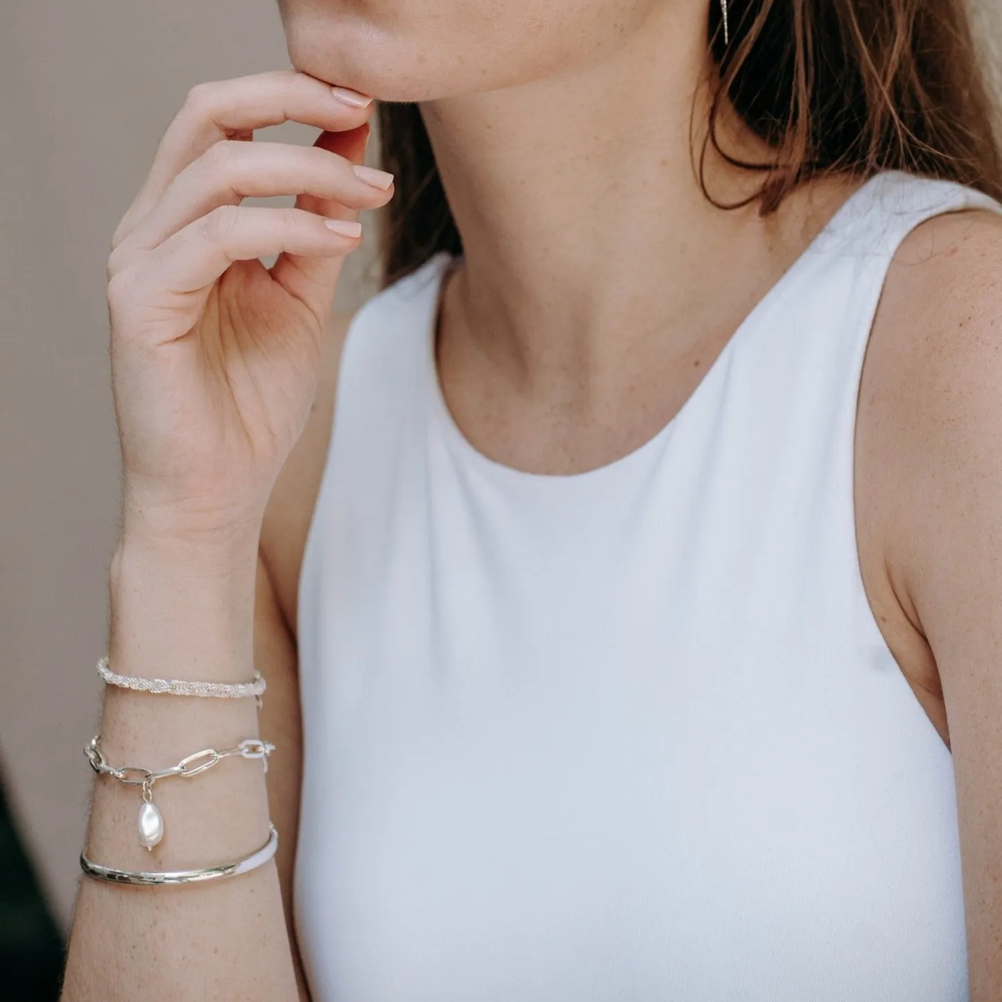 FLEX MEDIUM BANGLE BRACELET/SILVER