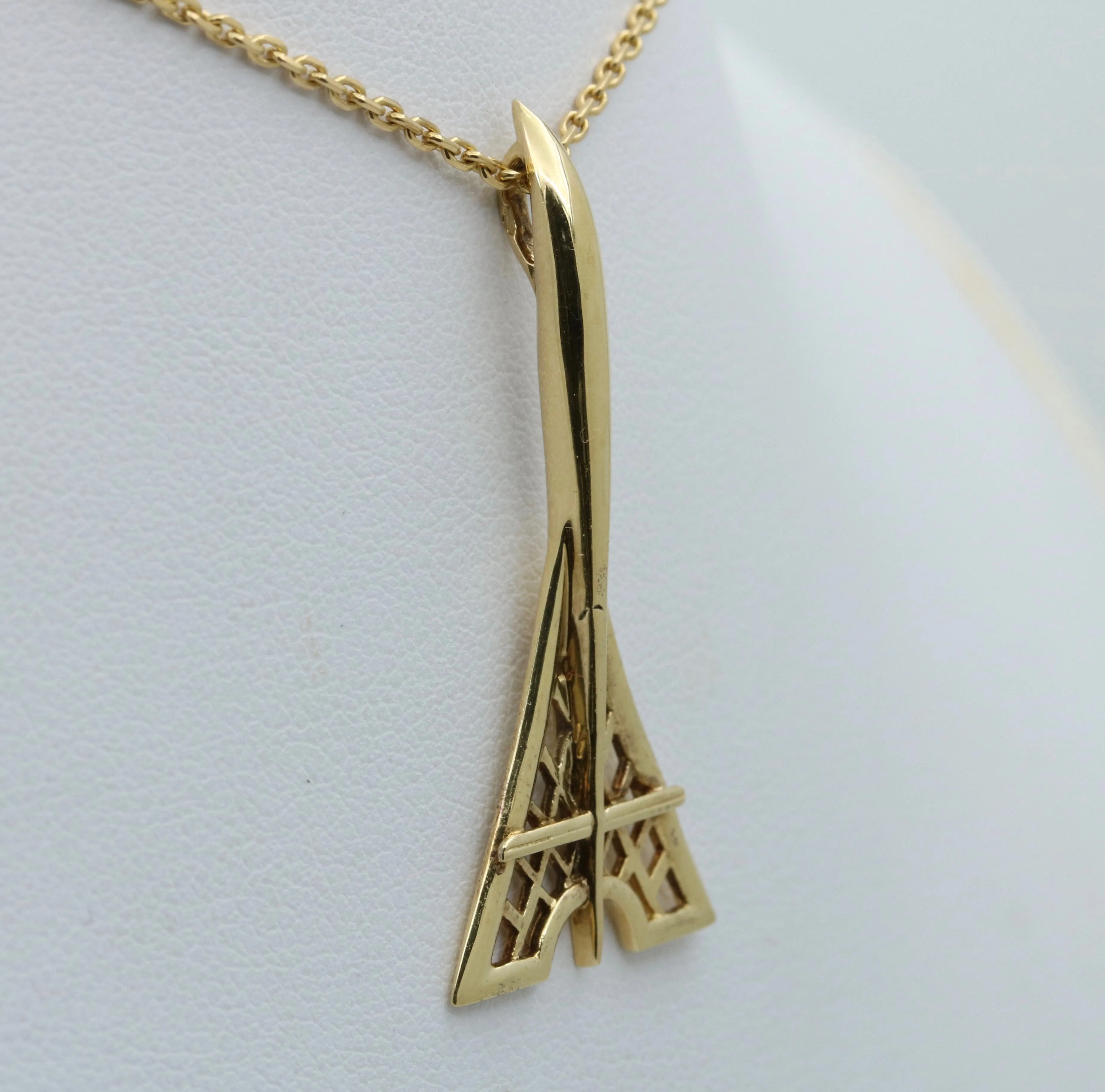 Fred of Paris 18K Gold Eiffel Tower Necklace