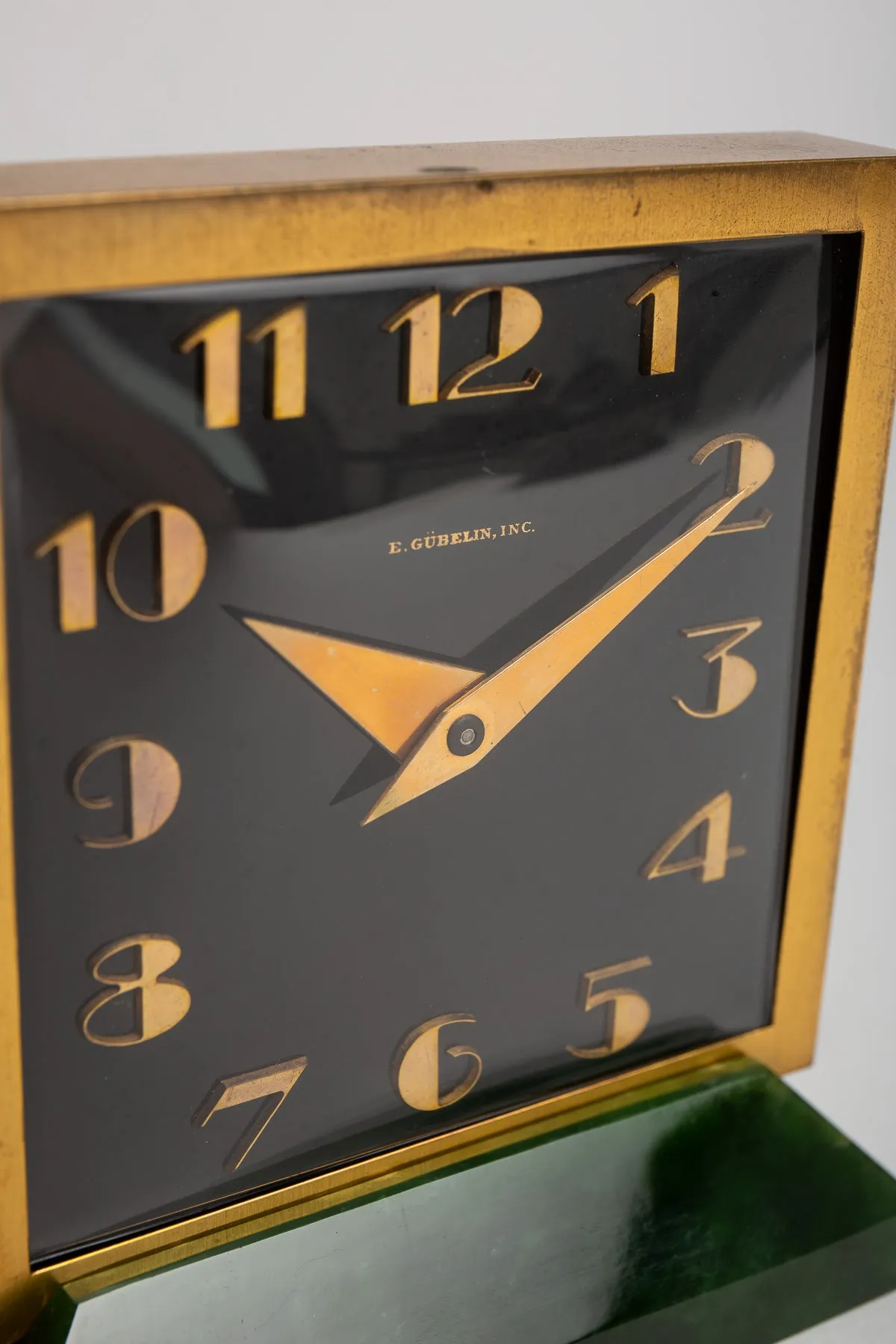 GÜBELIN | VINTAGE JADE DESK CLOCK