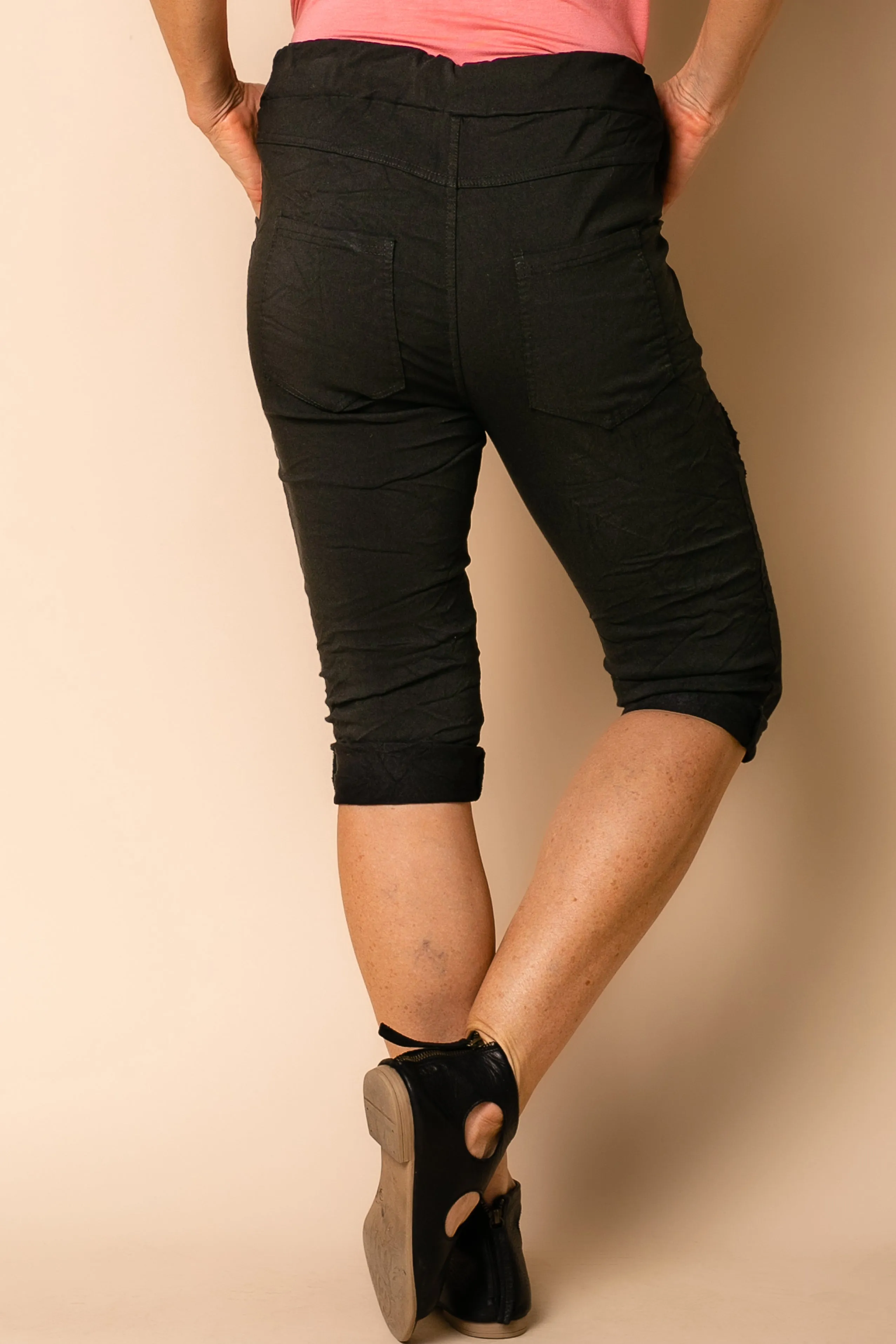 Harlie Shorts in Onyx