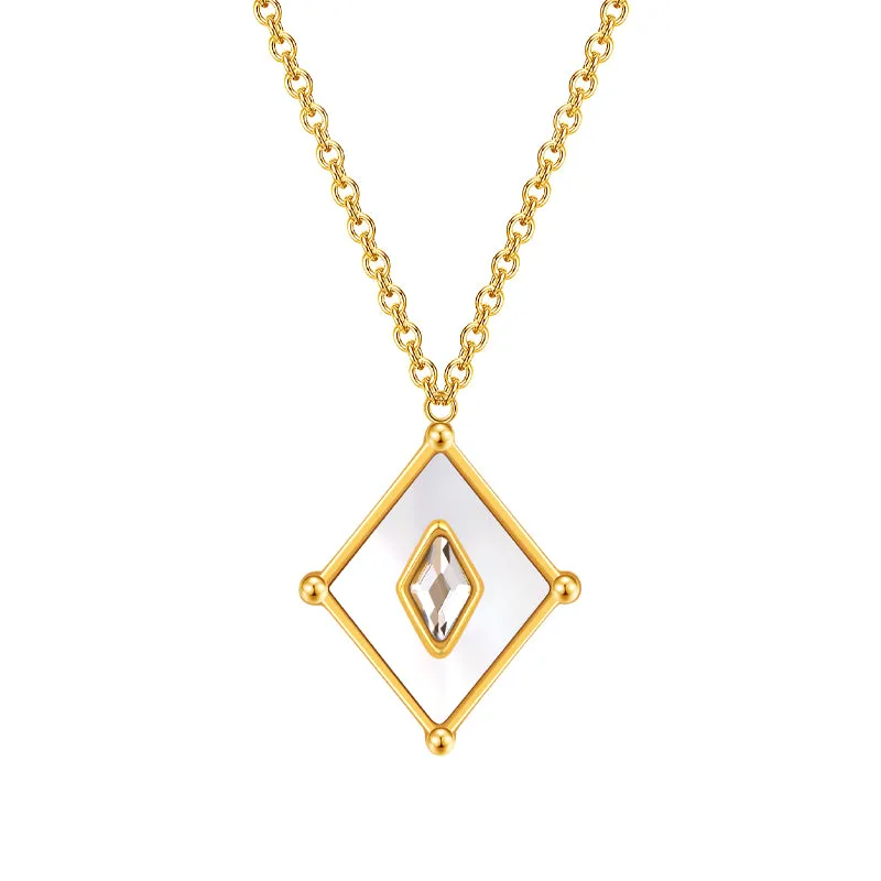 Kite / Necklace Pearl Gold