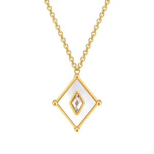 Kite / Necklace Pearl Gold