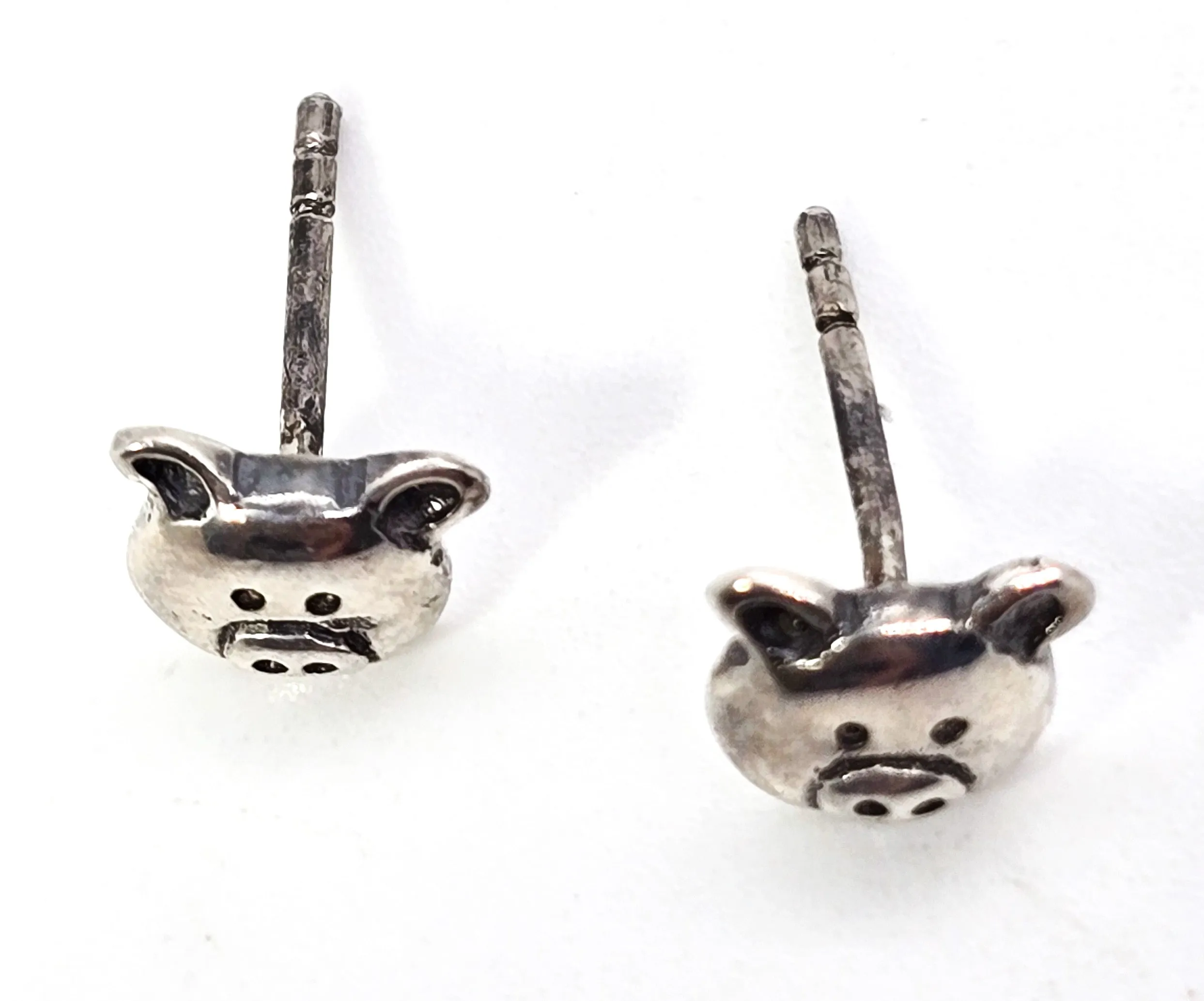 Little Piggy cute cartoon sterling silver pig head stud earrings farm barnyard