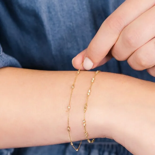Lulu Jack Single Bezel Bracelet in Yellow Gold