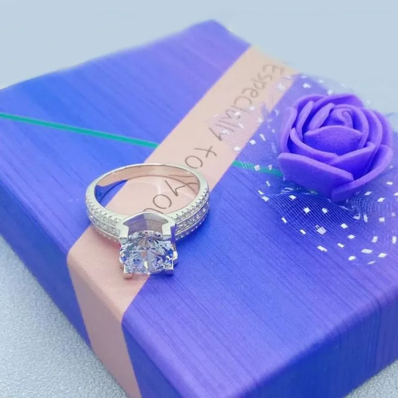 Luxury Inlaid Moissanite Ring For Women Engagement Jewelry
