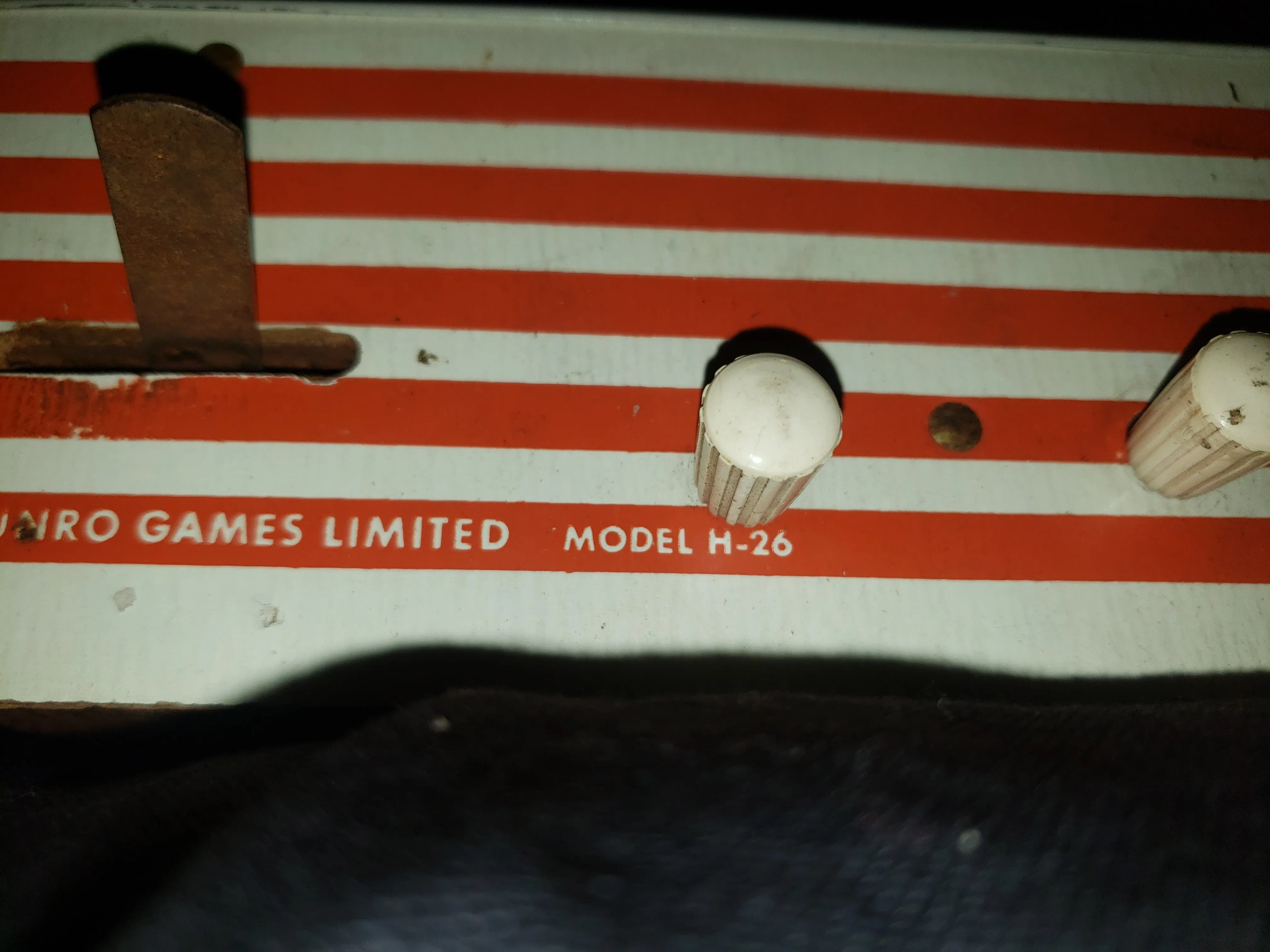 MUNRO GAMES LIMITED MODEL #H-26