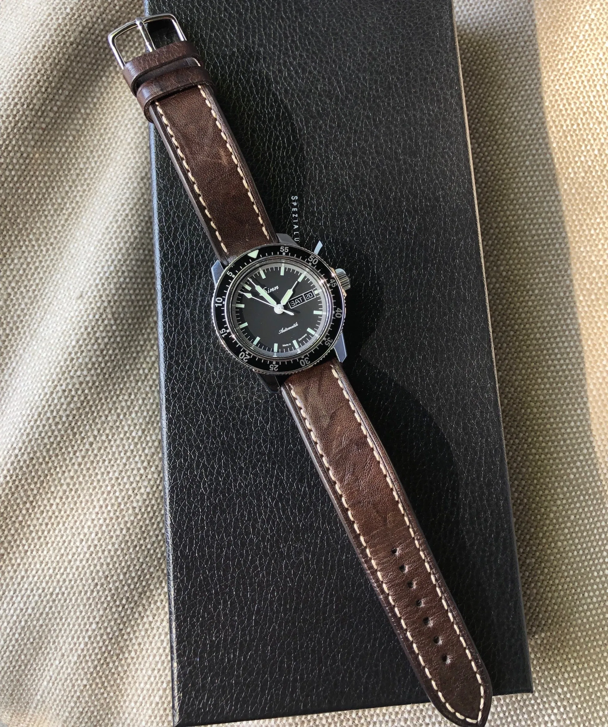 Sinn 104 ST SA A Pilot Military 41mm Automatic Stainless Steel Bracelet Wristwatch