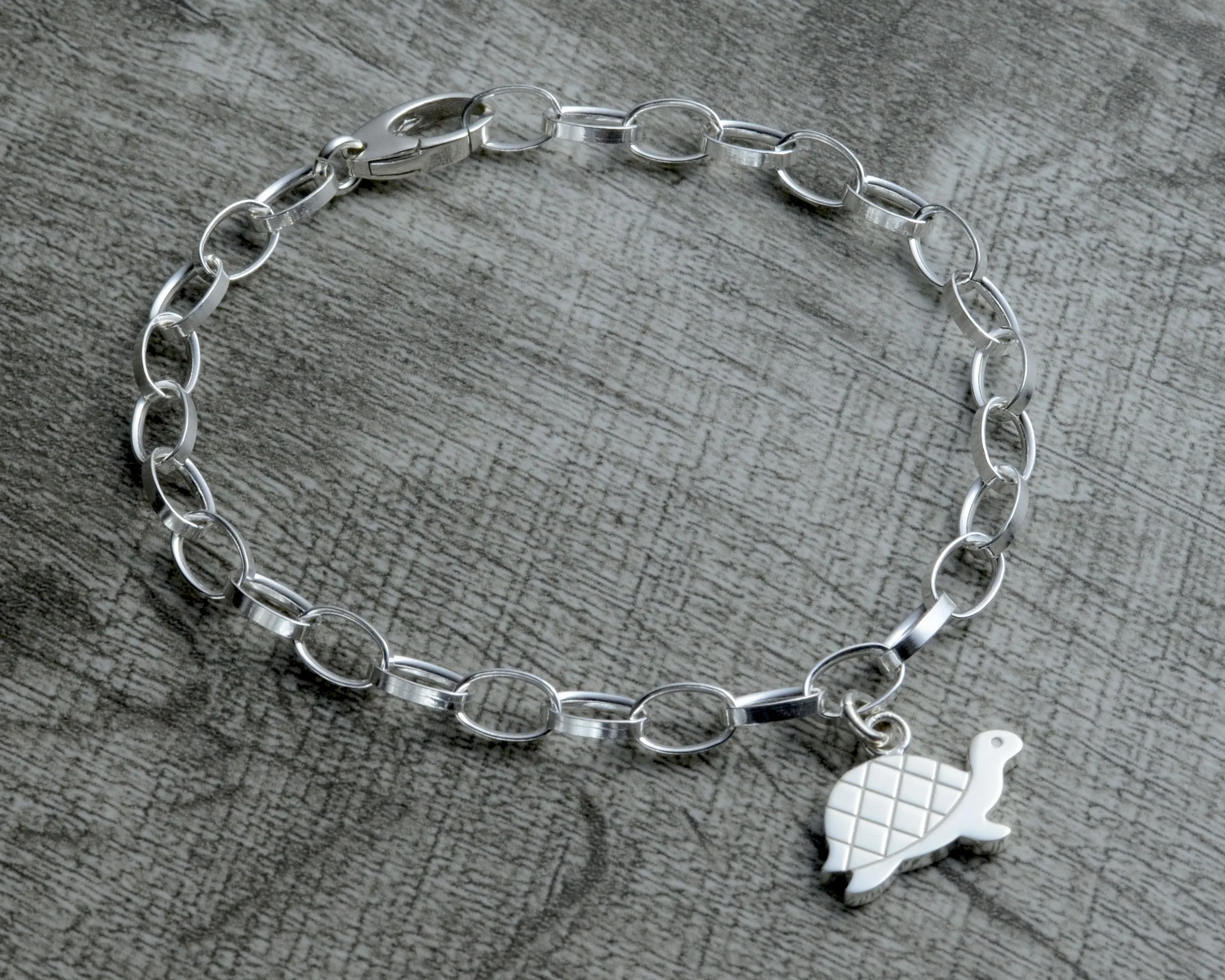 STERLING SILVER TURTLE BRACELET