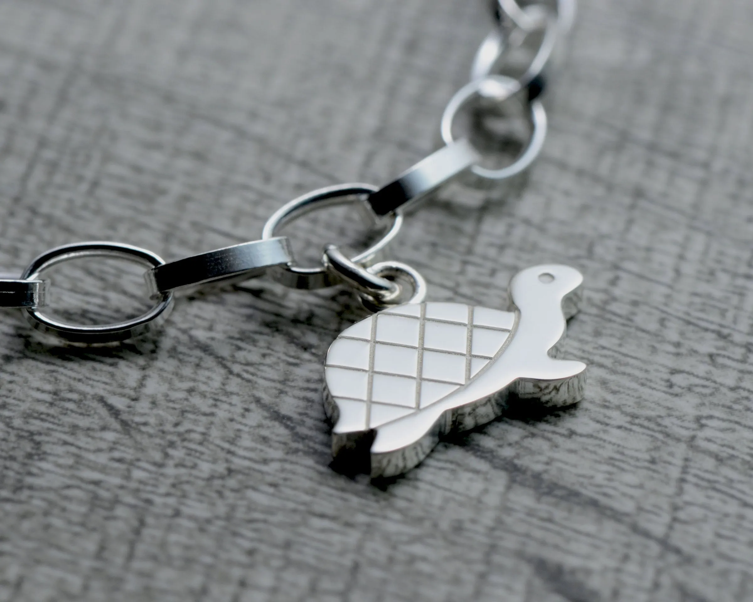 STERLING SILVER TURTLE BRACELET