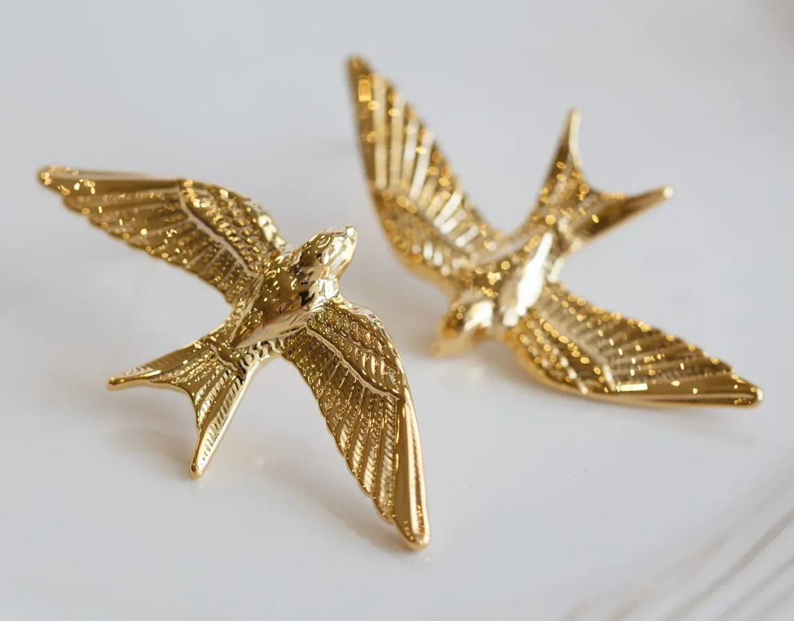 Swallow 14K gold Stud Earring