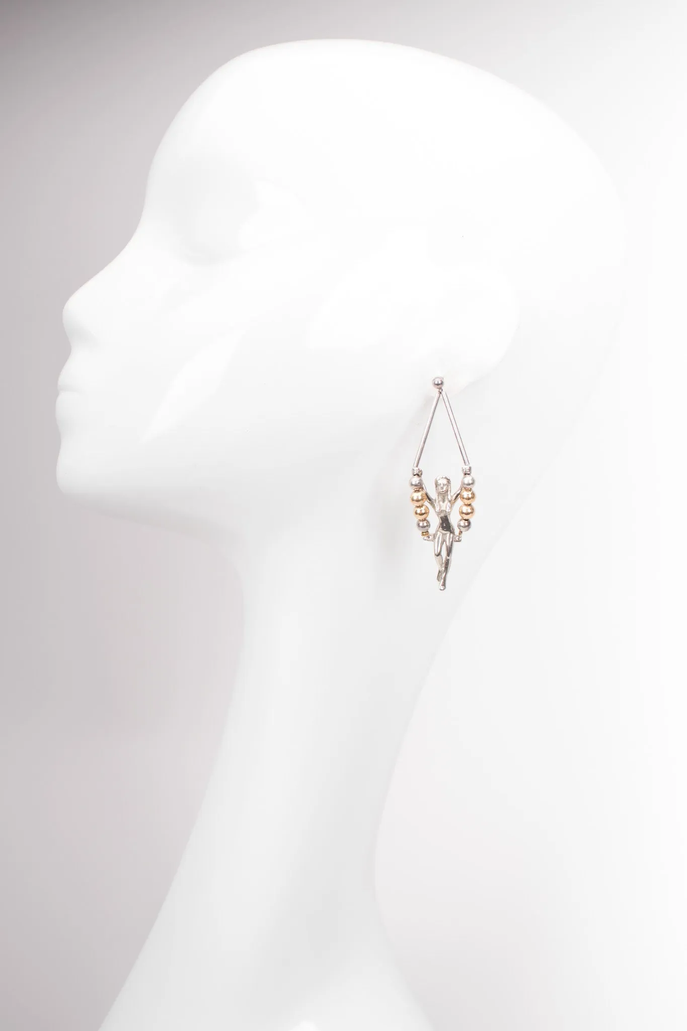Swinging Ladies Earrings