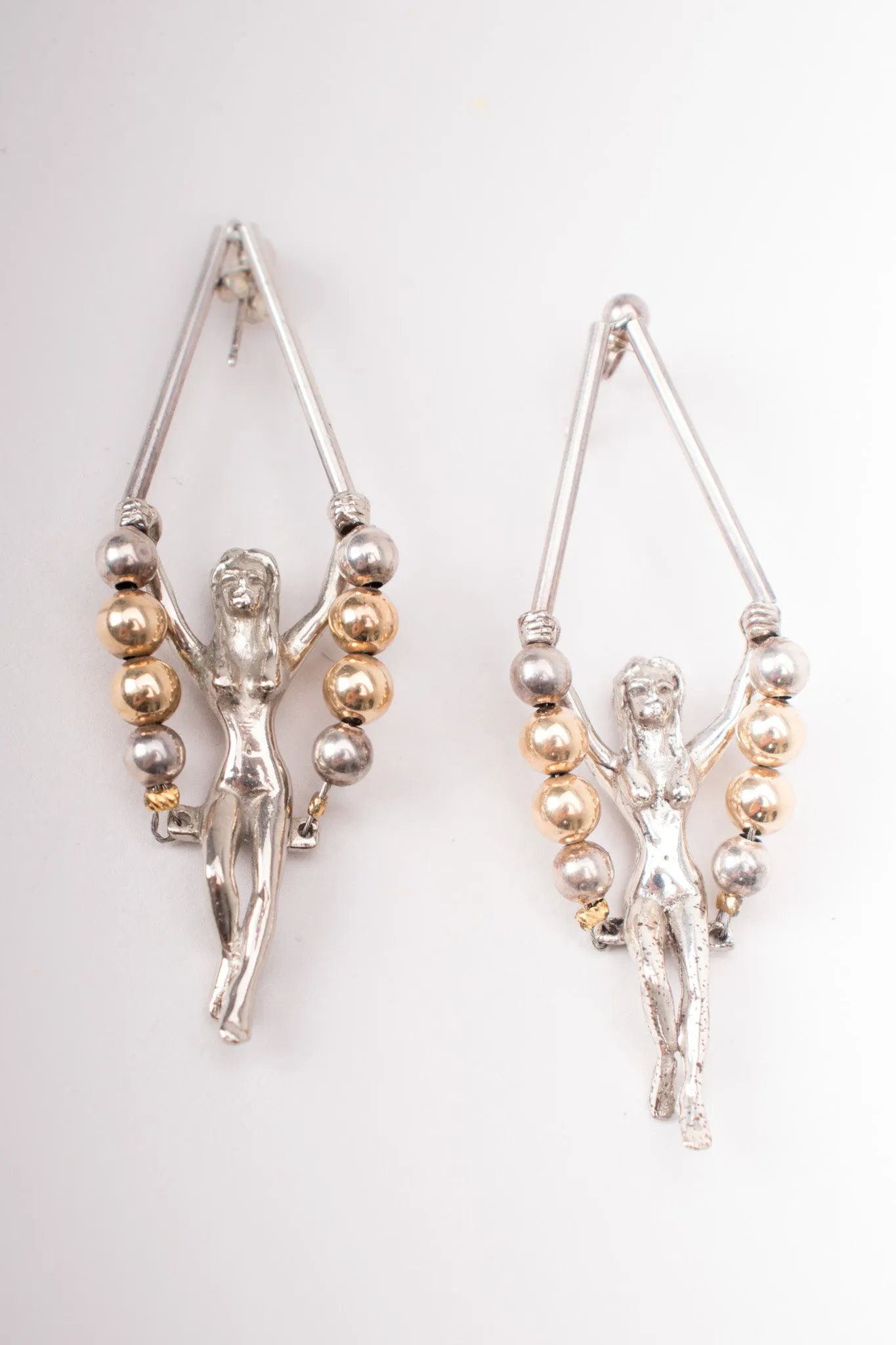 Swinging Ladies Earrings