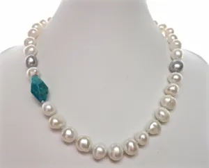 Turquoise Baroque with Tahitians
