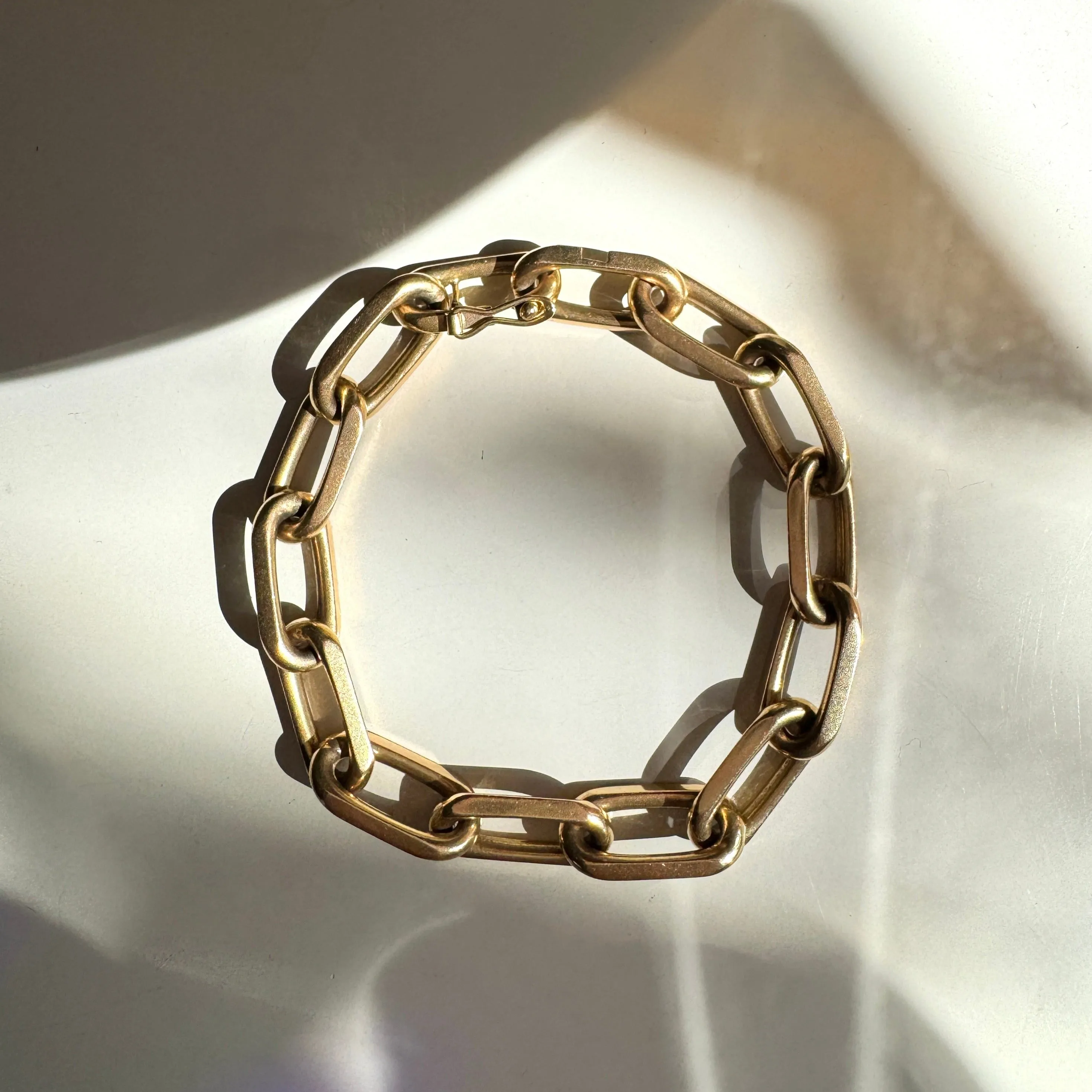 Vintage 18k French Knife-Edged Oval Link Bracelet