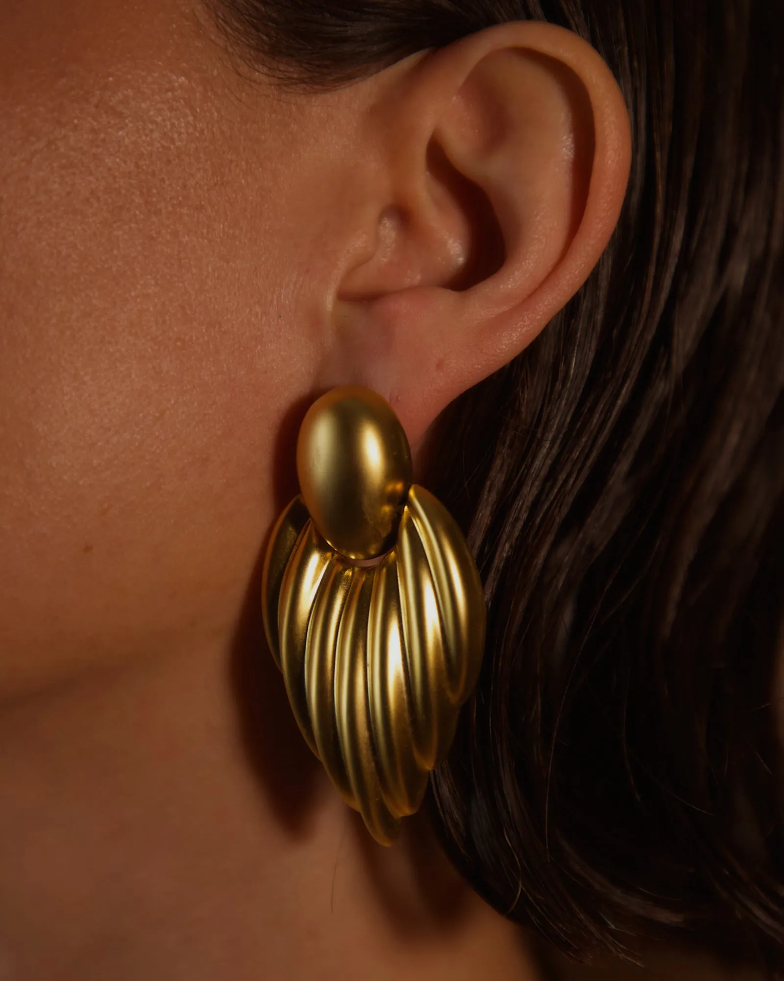 Vintage 80's Matte Gold Tube Drop Earrings