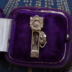Vintage Gold "Hickory Dickory Dock" Charm