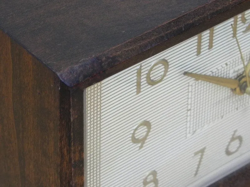 Vintage Imperial Modern Chiming Wooden Mantel Clock