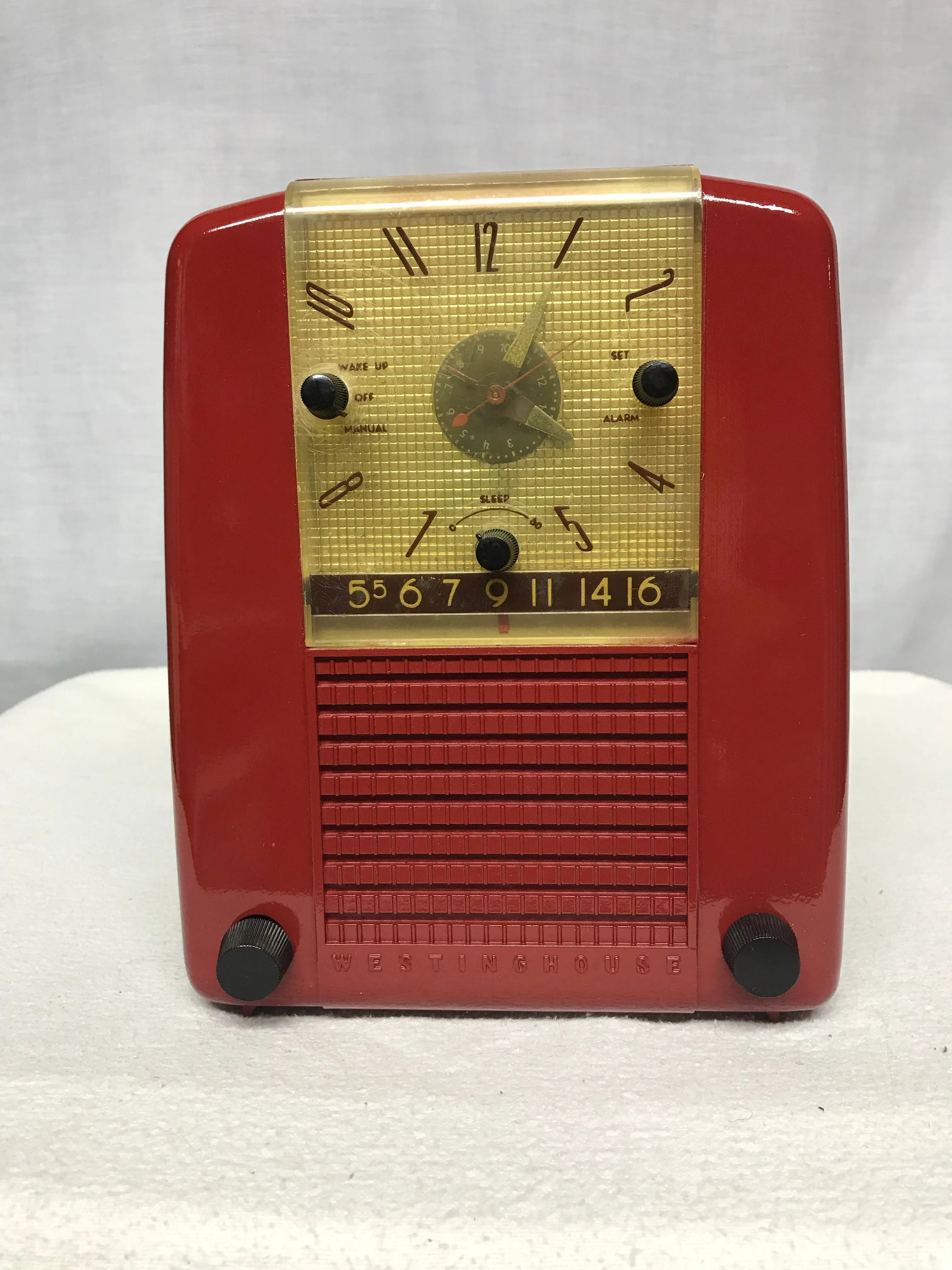 Westinghouse H 398T5 vintage tube radio with Bluetooth input